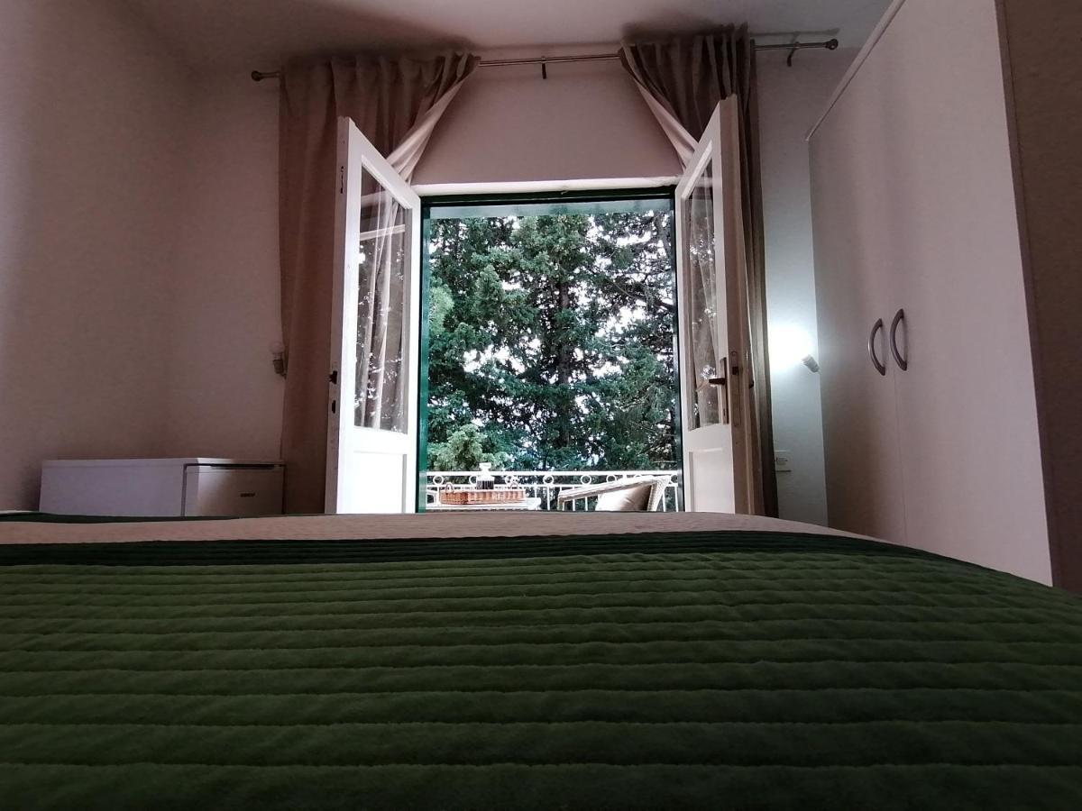 Apartment Borovi With Terrace And Parking Podaca Kültér fotó